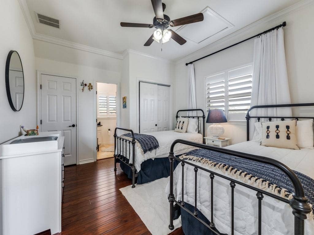 5848 Lago Vista Drive, Athens, TX 75752 5848 Lago Vista Drive, Athens, TX 75752