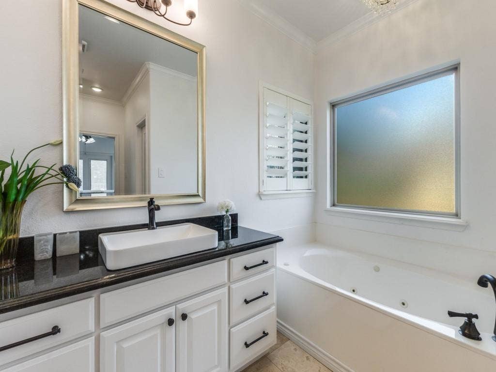 5848 Lago Vista Drive, Athens, TX 75752 5848 Lago Vista Drive, Athens, TX 75752