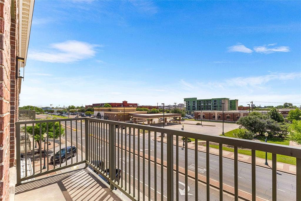 330 Austin Avenue, #322, Waco, TX 76701 330 Austin Avenue, #322, Waco, TX 76701
