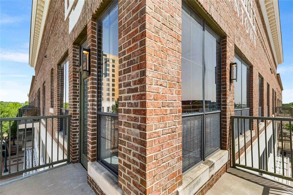 330 Austin Avenue, #322, Waco, TX 76701 330 Austin Avenue, #322, Waco, TX 76701