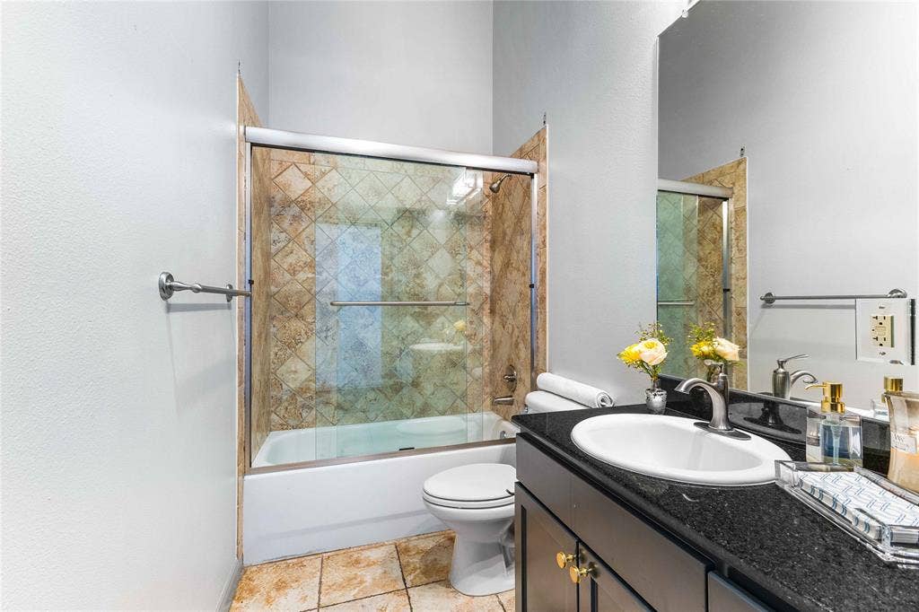 330 Austin Avenue, #322, Waco, TX 76701 330 Austin Avenue, #322, Waco, TX 76701