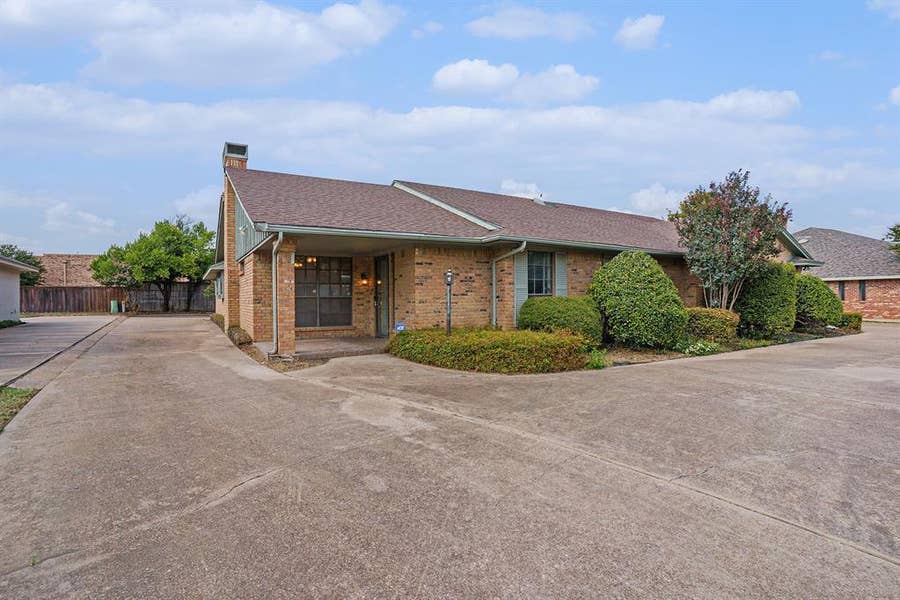 Property photo for 5118 Ledgestone Drive, Fort Worth, TX