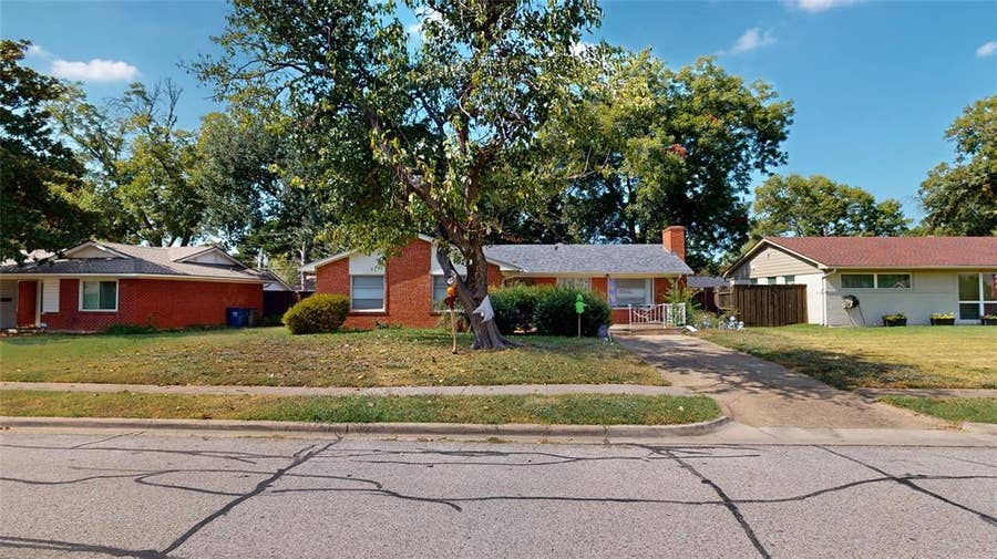 Property photo for 13409 Mount Castle Drive, Farmers Branch, TX