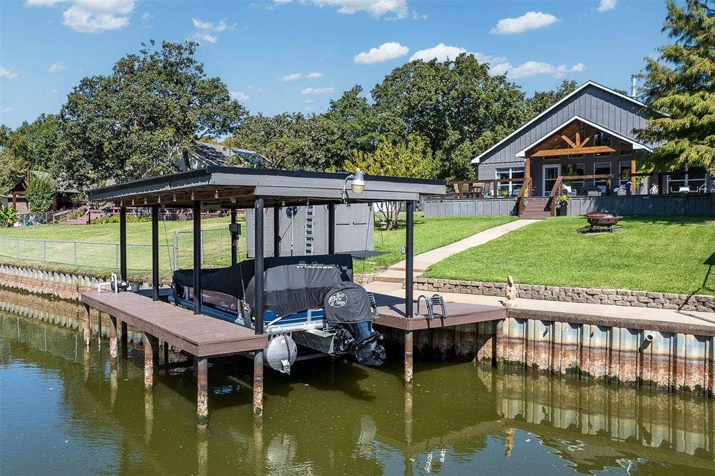 127 Rueda Encina Street, Gun Barrel City, TX 75156 Pontoon Boat Negotiable