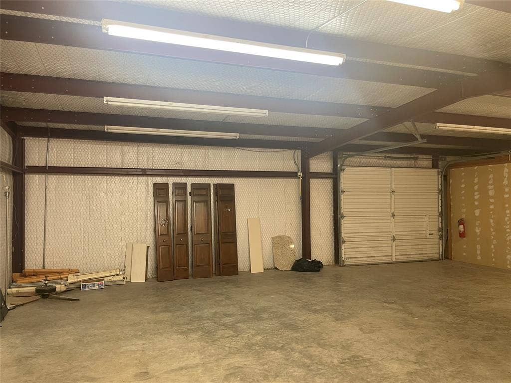 211 Lacosta Street, Athens, TX 75751 211 Lacosta Street, Athens, TX 75751