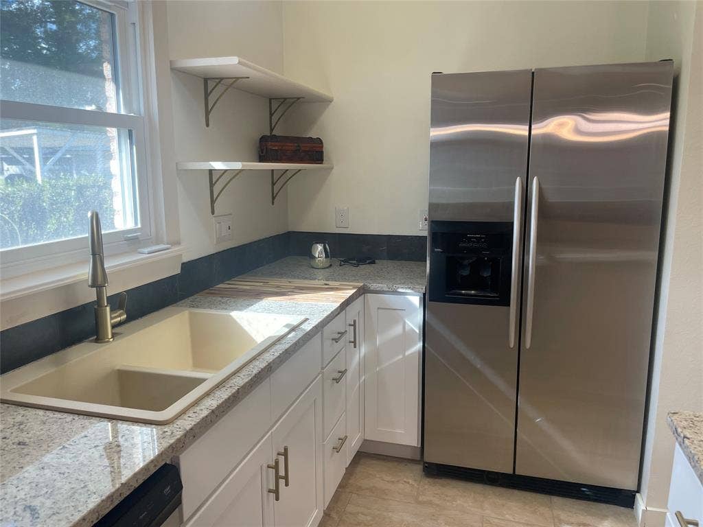 810 Lucas Drive, Athens, TX 75751 810 Lucas Drive, Athens, TX 75751