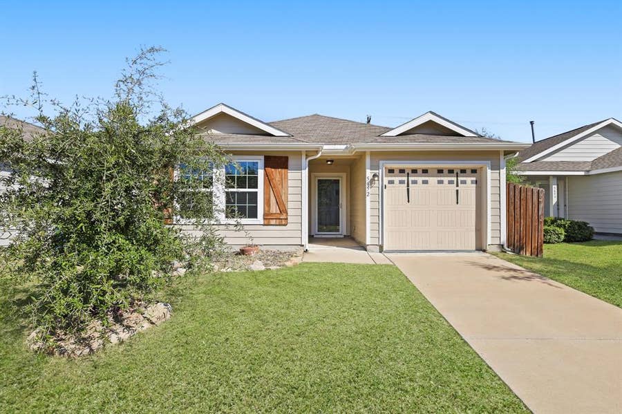 Property photo for 5652 Mcclelland Street, Forney, TX