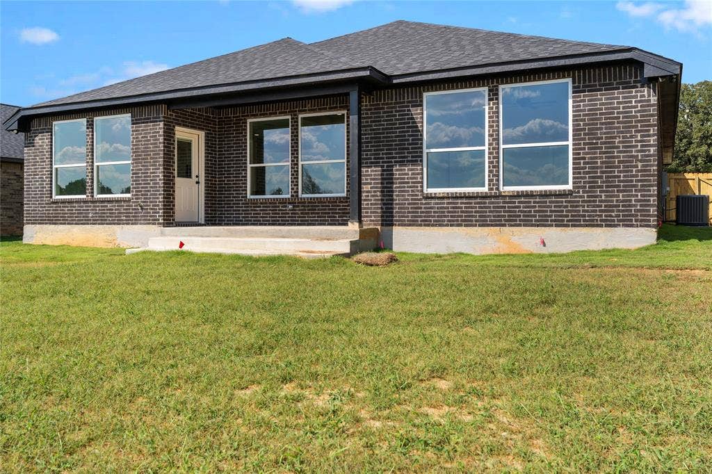 16525 Crossing Circle, Lindale, TX 75771 16525 Crossing Circle, Lindale, TX 75771