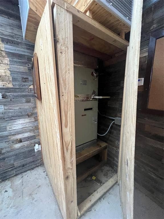 4038 State Highway 351, Abilene, TX 79601 Detailed view of heating unit