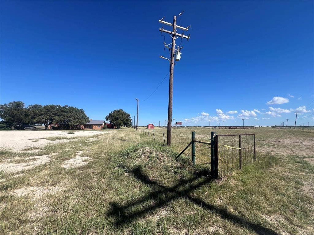 4038 State Highway 351, Abilene, TX 79601 4038 State Highway 351, Abilene, TX 79601
