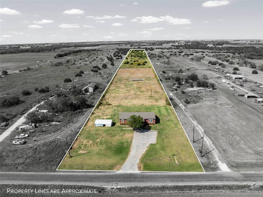 Property photo for 3449 Bluhm Road, West, TX