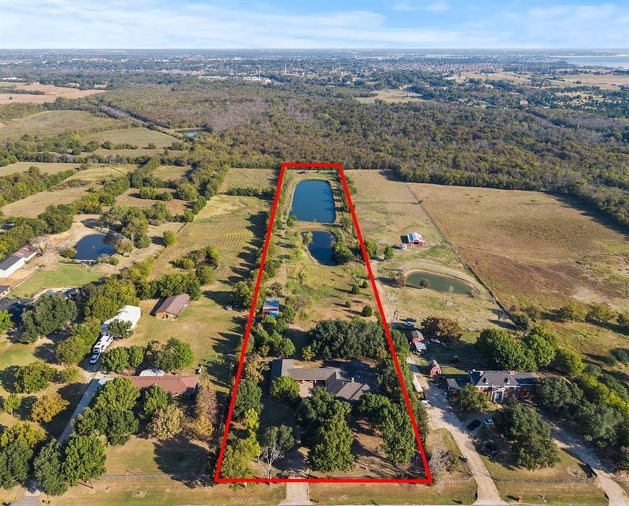 Property photo for 359 Town East Boulevard, Sunnyvale, TX