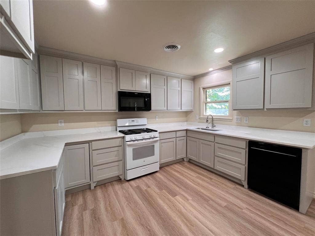 509 Davis Drive, Athens, TX 75751 509 Davis Drive, Athens, TX 75751