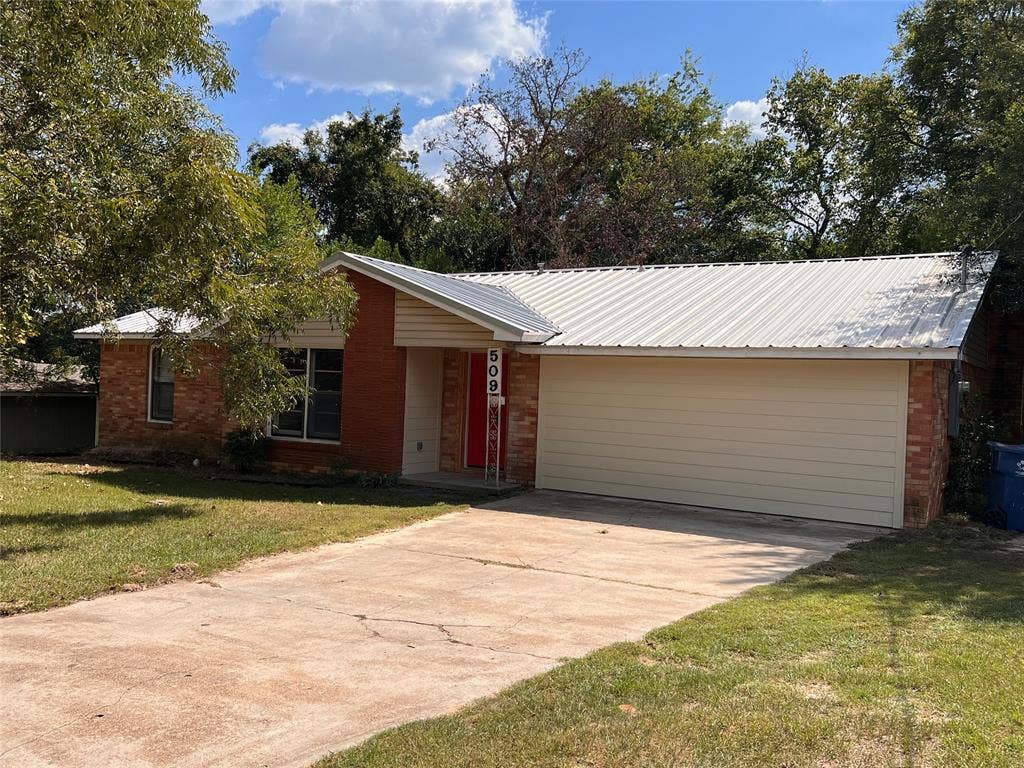 509 Davis Drive, Athens, TX 75751 509 Davis Drive, Athens, TX 75751