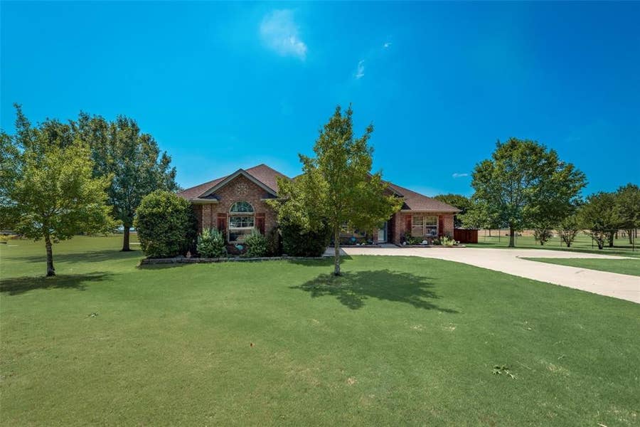 Property photo for 4124 Fm 813, Waxahachie, TX