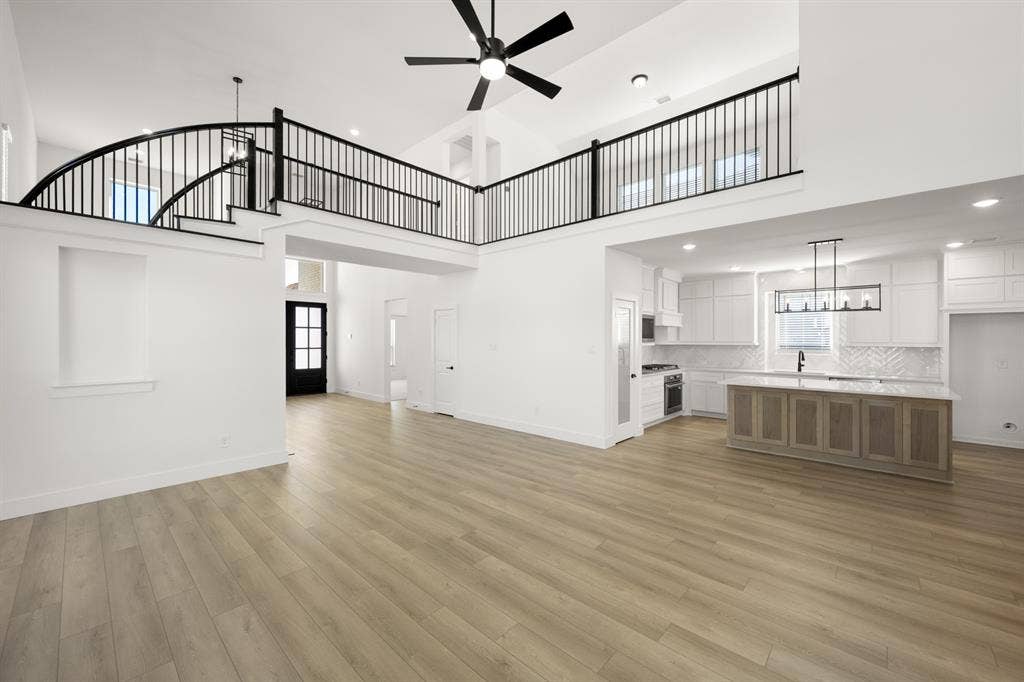417 Newpark Boulevard, DeSoto, TX 75115 417 Newpark- Living Room-2