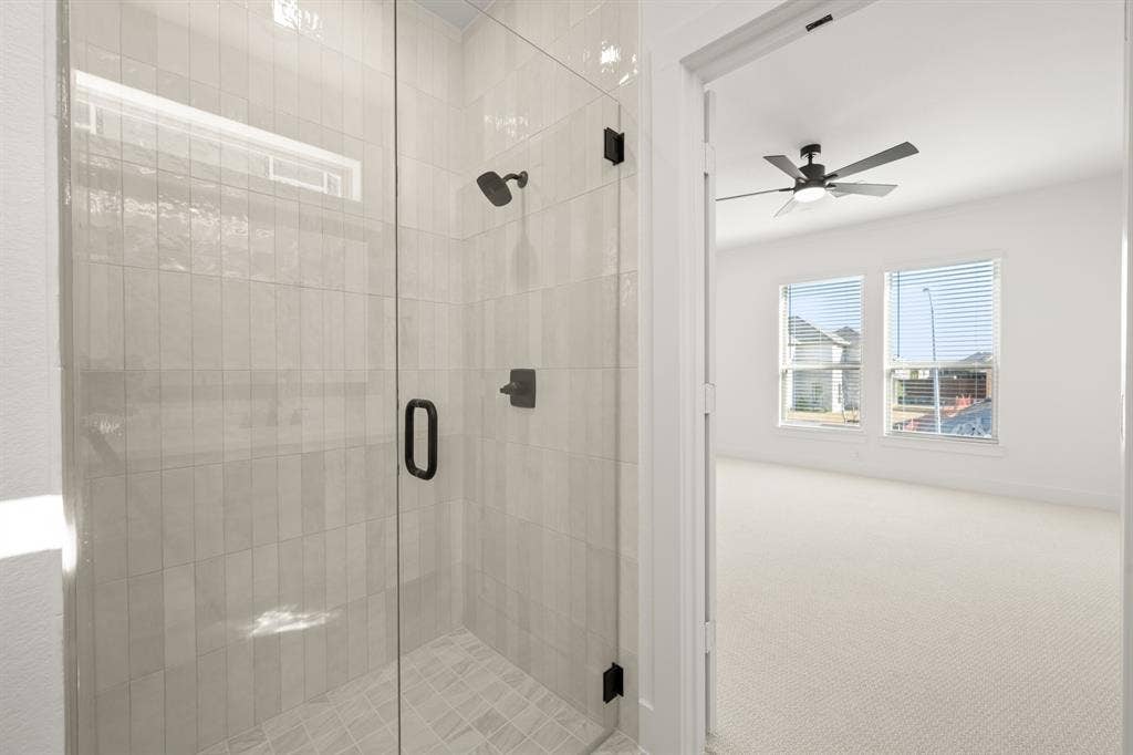 417 Newpark Boulevard, DeSoto, TX 75115 417 Newpark- Primary Suite-3
