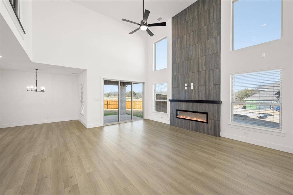 417 Newpark Boulevard, DeSoto, TX 75115 417 Newpark- Living Room