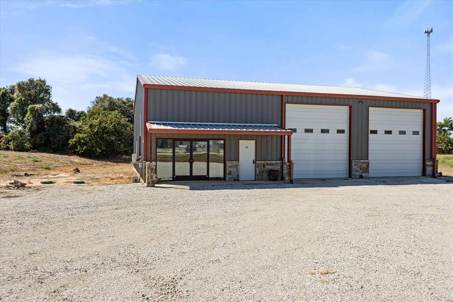 Property photo for 834 Riley Lane, Tolar, TX
