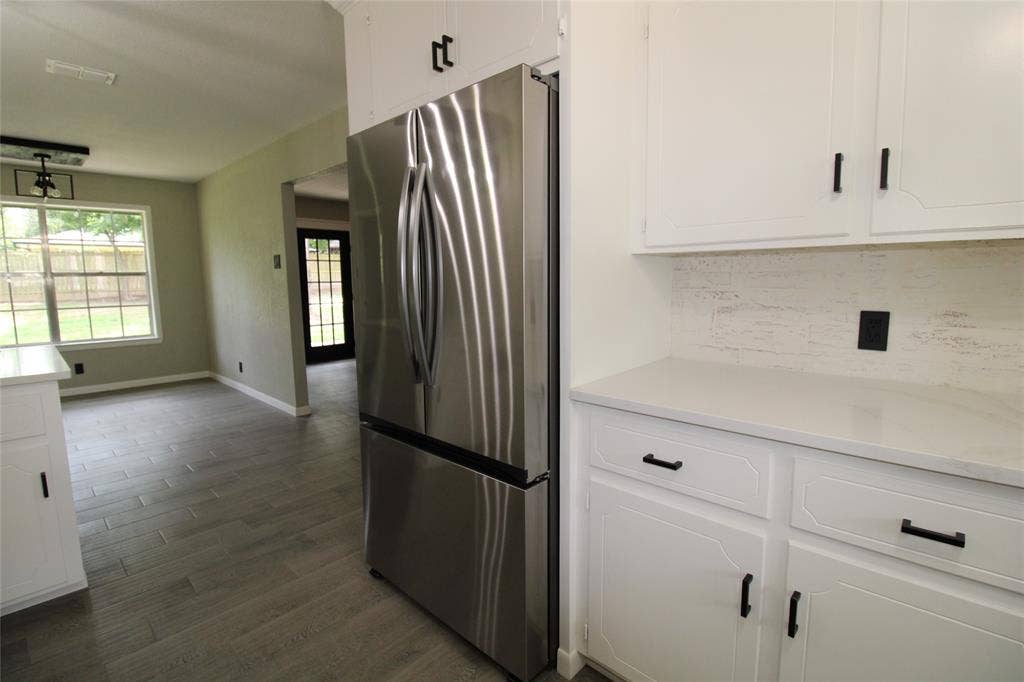 818 E Clinton, Athens, TX 75751