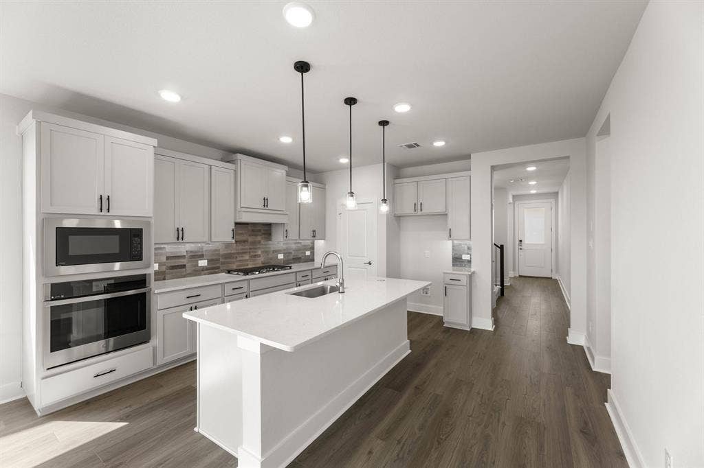 1628 Ginger-Kitchen-2