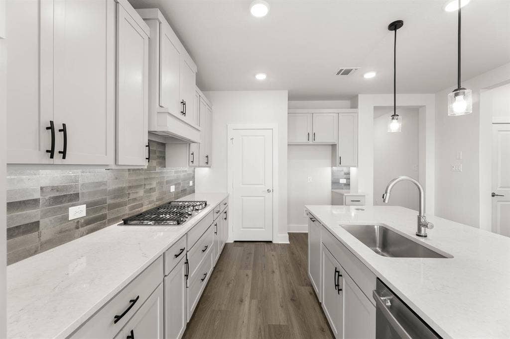 1628 Ginger-Kitchen-3