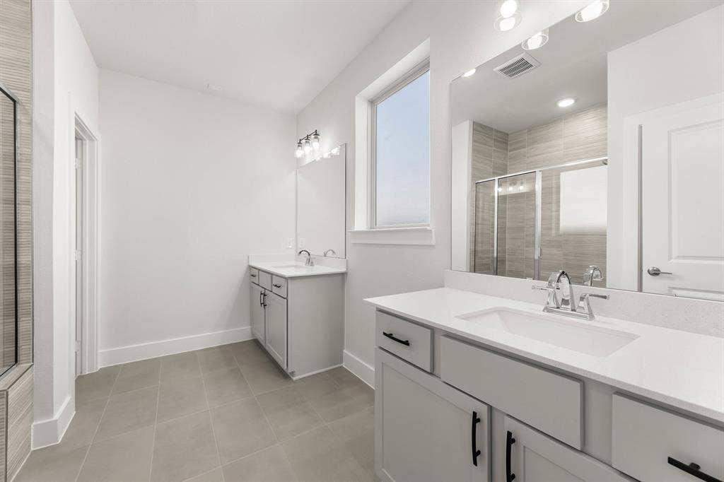 1628 Ginger-Primary Suite-4