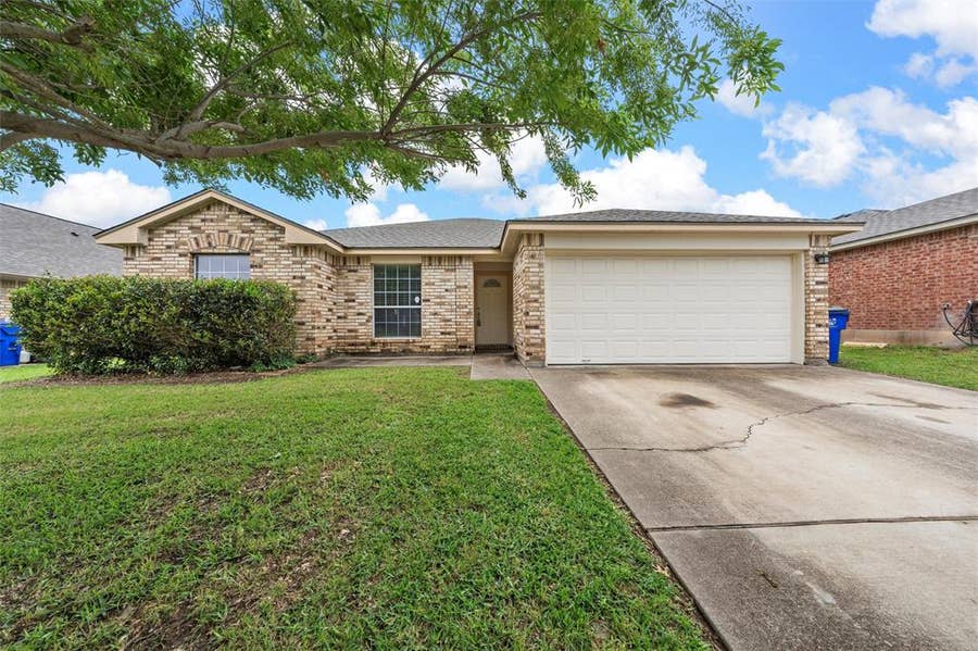Property photo for 10120 Salem Way, Waco, TX