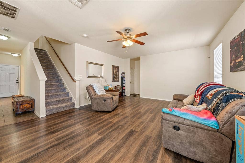 6544 Mundo Drive, Waco, TX 76712 6544 Mundo Drive, Waco, TX 76712