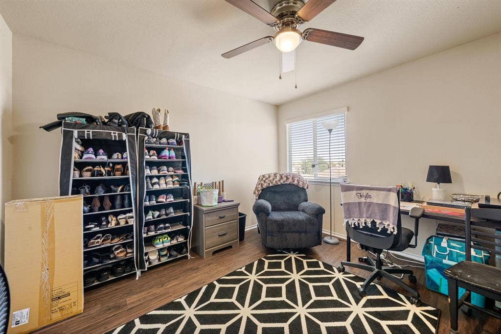 6544 Mundo Drive, Waco, TX 76712 6544 Mundo Drive, Waco, TX 76712