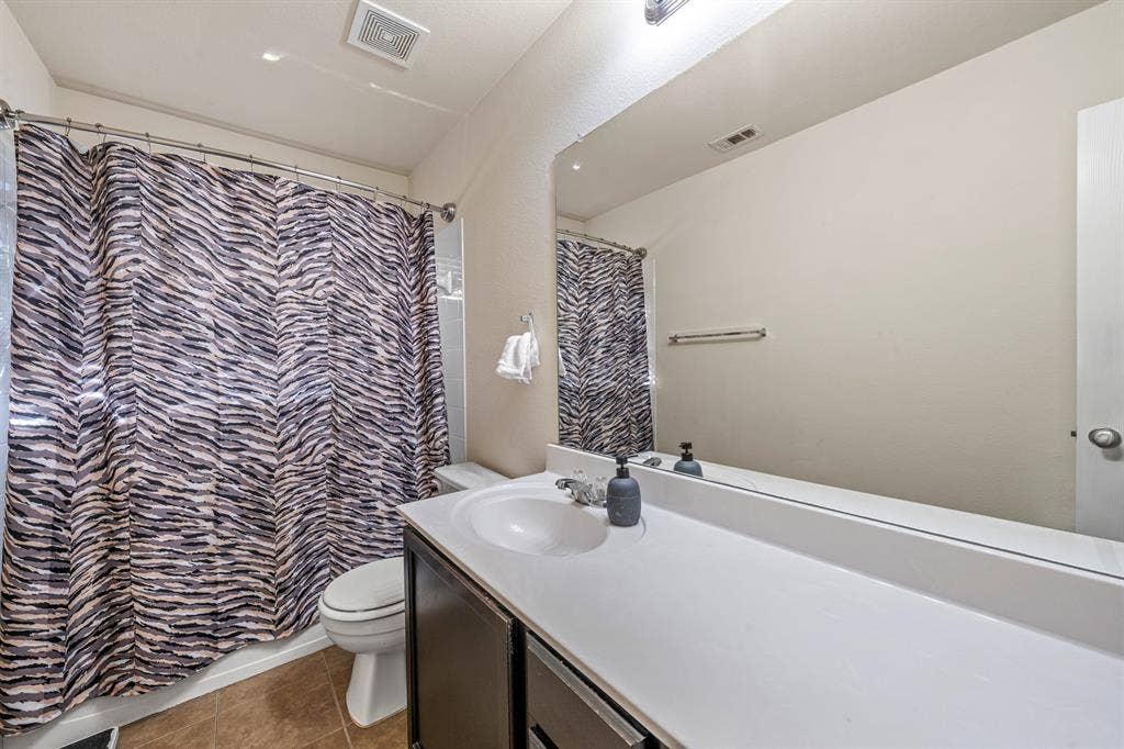 6544 Mundo Drive, Waco, TX 76712 6544 Mundo Drive, Waco, TX 76712