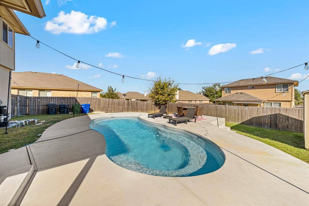 6544 Mundo Drive, Waco, TX 76712 6544 Mundo Drive, Waco, TX 76712