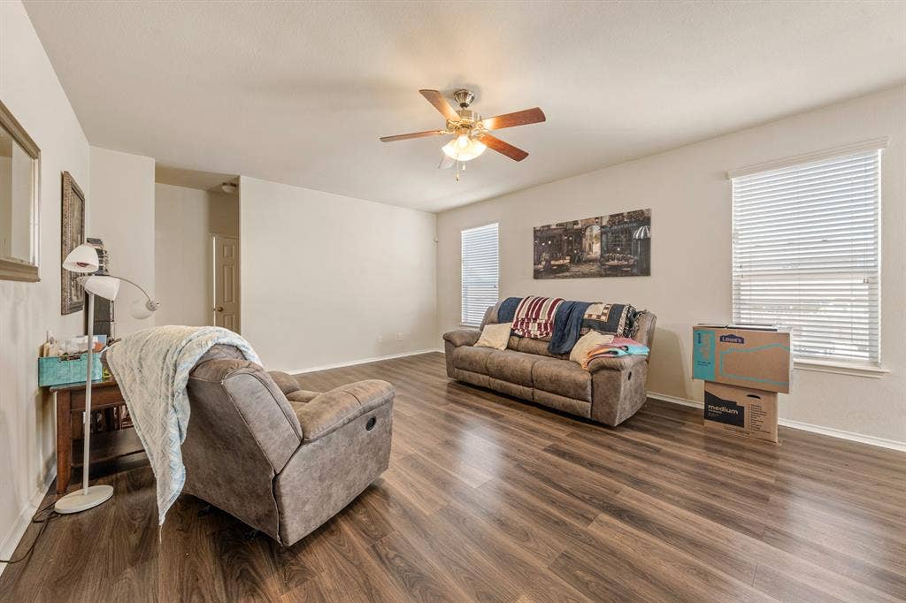 6544 Mundo Drive, Waco, TX 76712 6544 Mundo Drive, Waco, TX 76712