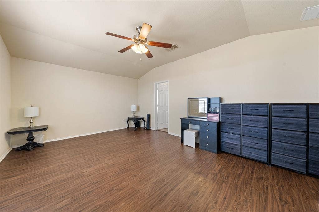 6544 Mundo Drive, Waco, TX 76712 6544 Mundo Drive, Waco, TX 76712