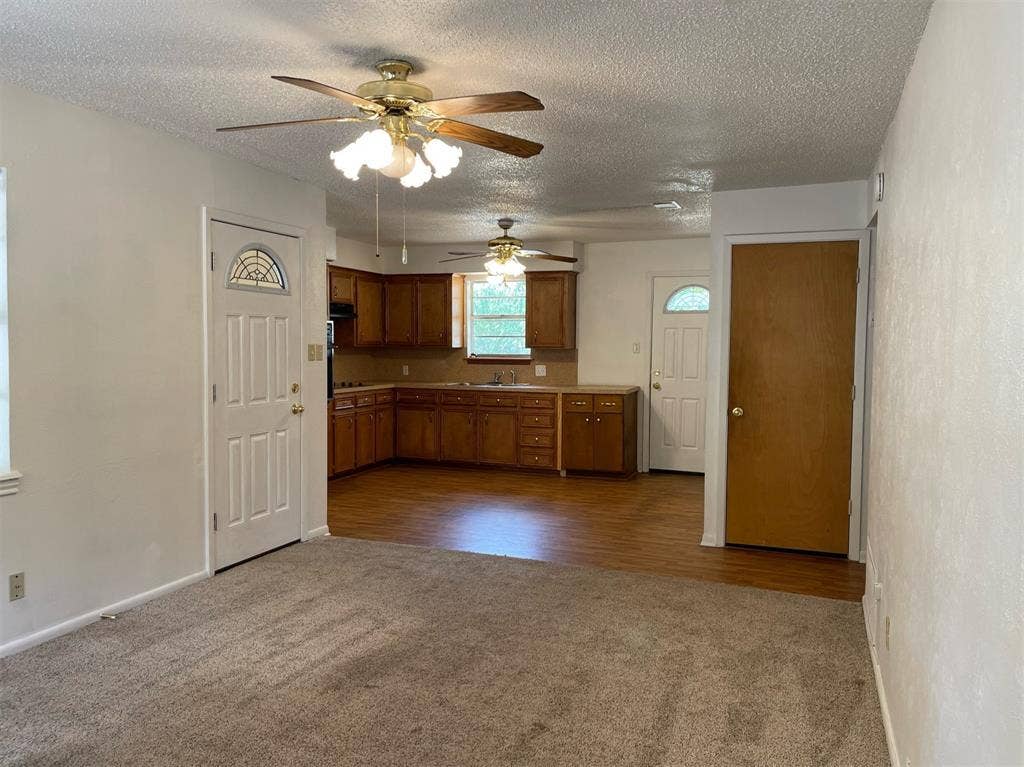 803 Cottonwood Street, Athens, TX 75751 803 Cottonwood Street, Athens, TX 75751