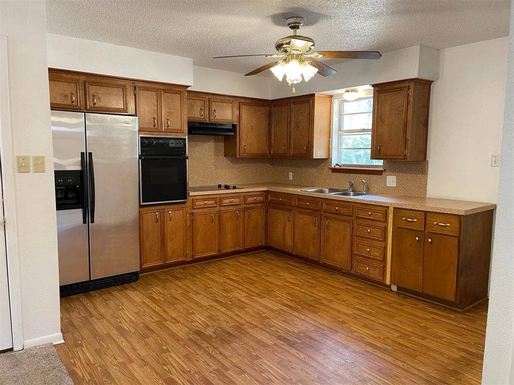 803 Cottonwood Street, Athens, TX 75751 803 Cottonwood Street, Athens, TX 75751