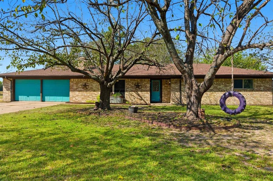 Property photo for 3264 County Road 2176, Greenville, TX