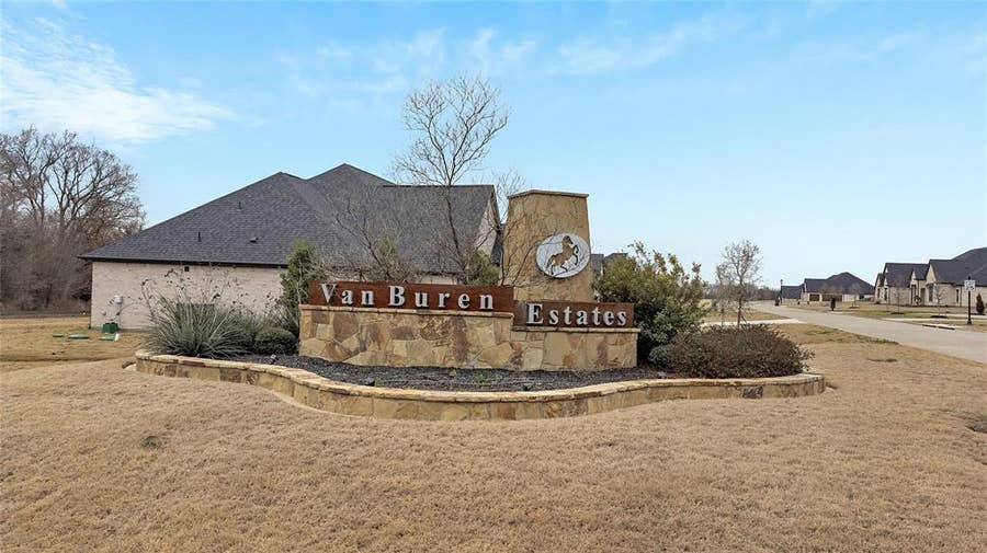 Property photo for 135 Garfield Court, Weston, TX