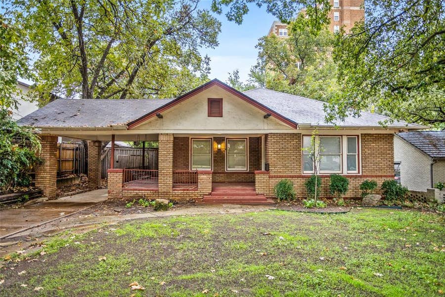 Property photo for 2303 Mistletoe Drive, Fort Worth, TX