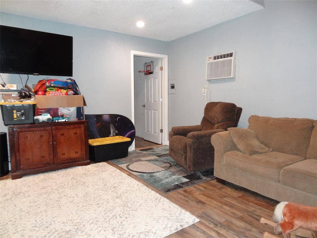 126 Deer Run Road, Mabank, TX 75156 126 Deer Run Road, Mabank, TX 75156