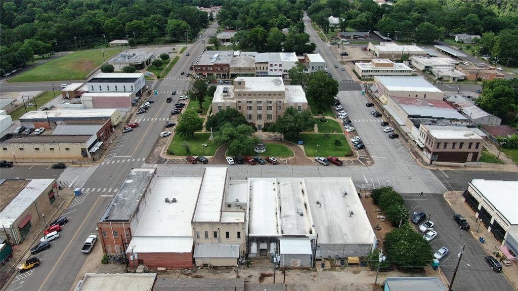 132 E 5th Street, Rusk, TX 75785 132 E 5th Street, Rusk, TX 75785