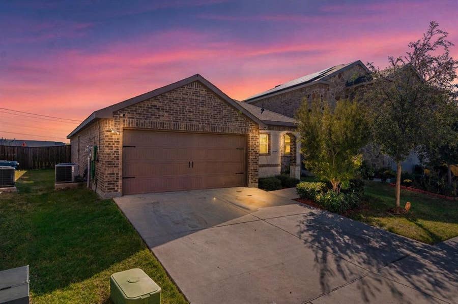 Property photo for 1018 Old Oaks Drive, Forney, TX