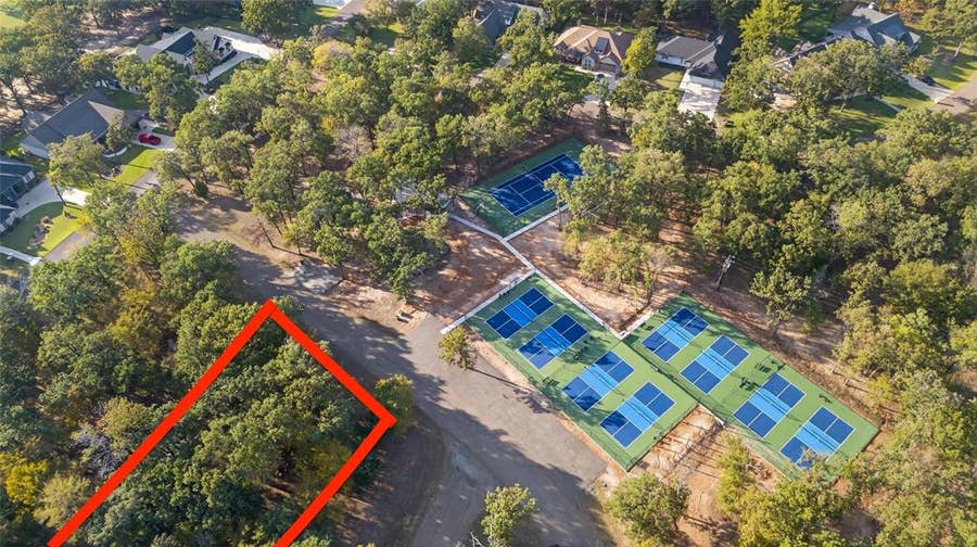 Property photo for 101 Blue Heron Way, Mabank, TX