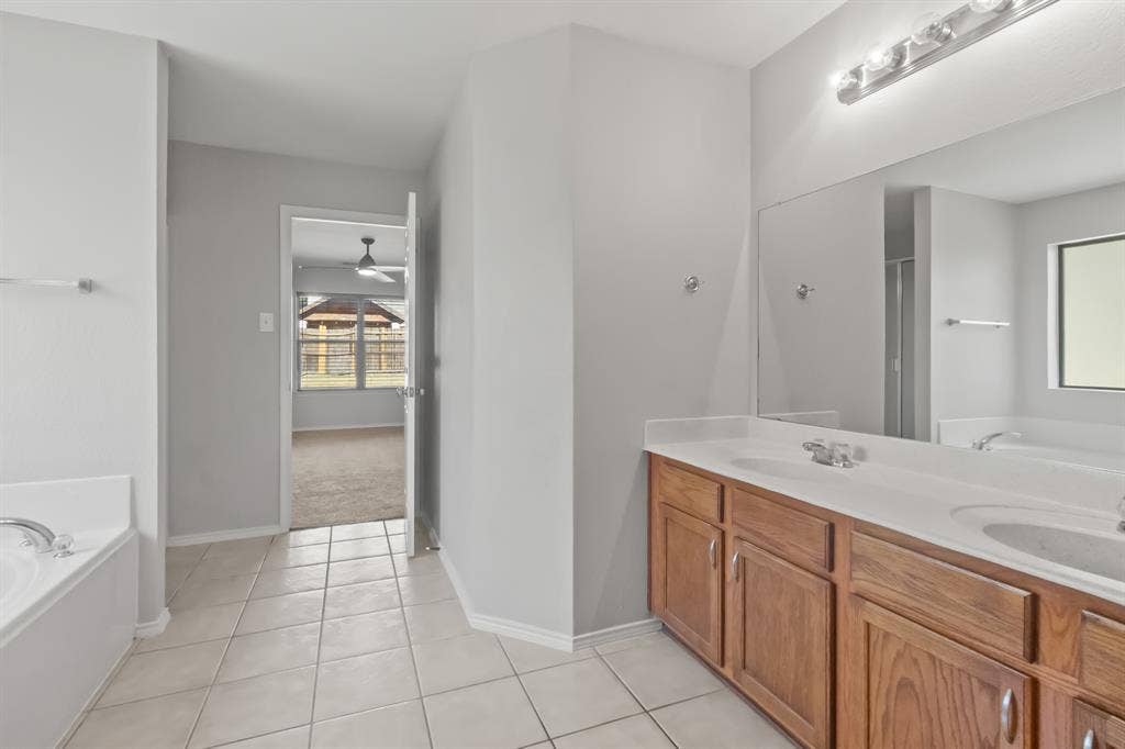 5968 Waterford Drive, Grand Prairie, TX 75052 5968 Waterford Drive, Grand Prairie, TX 75052