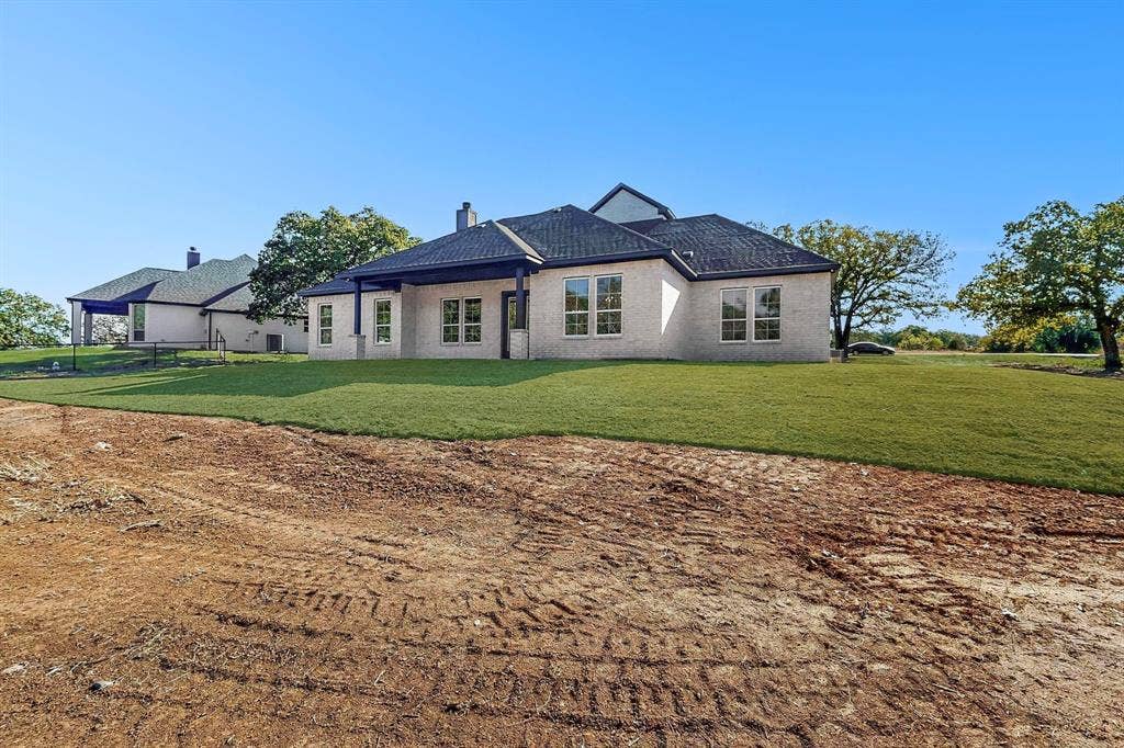 1161 Gonzollas Road, Springtown, TX 76082 1161 Gonzollas Road, Springtown, TX 76082