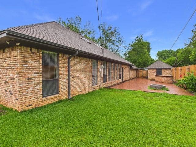 1178 E Oval Drive, Athens, TX 75751 1178 E Oval Drive, Athens, TX 75751