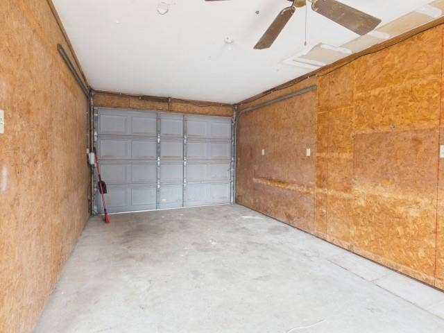 1178 E Oval Drive, Athens, TX 75751 1178 E Oval Drive, Athens, TX 75751