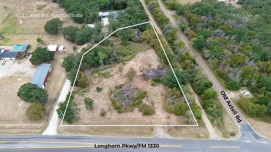 Property photo for 1317 Longhorn Parkway, Axtell, TX