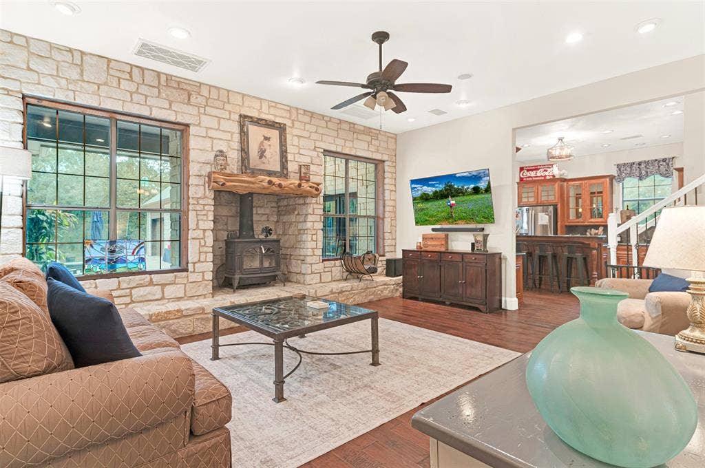 1166 Winding Wood Trail, Scurry, TX 75158 1166 Winding Wood Trail, Scurry, TX 75158
