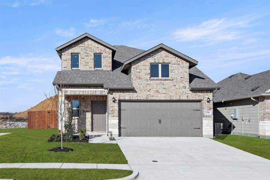Property photo for 1700 Edgeway Drive, Aubrey, TX